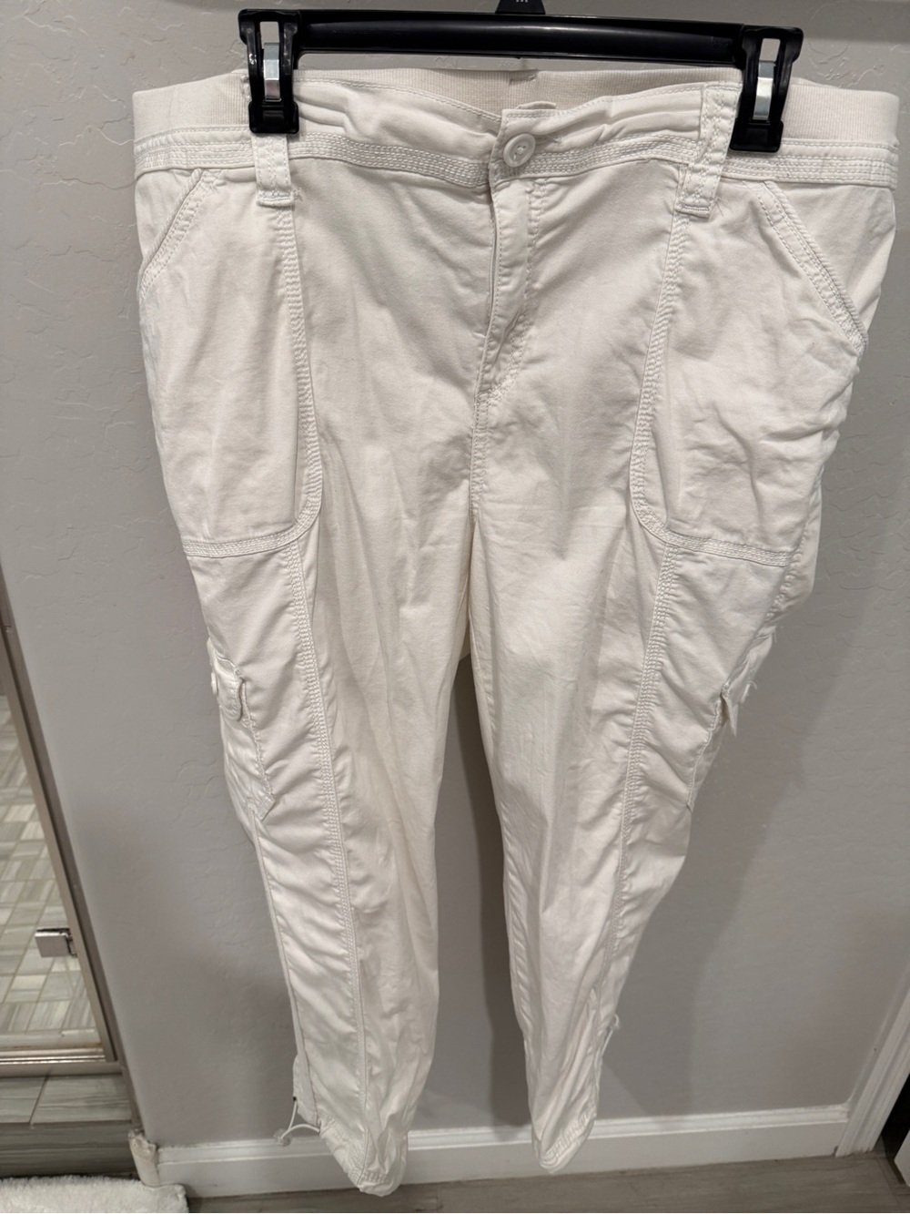 Style & Co. White Women's Cargo Capri Pants
